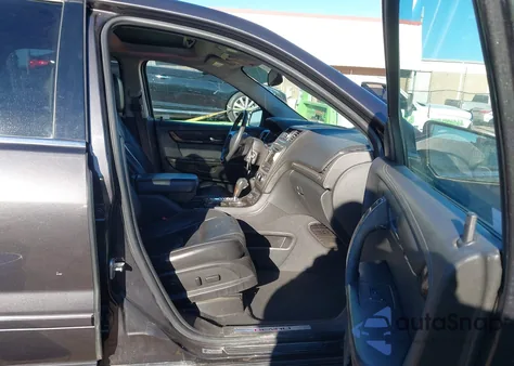 2015 GMC Acadia Denali z USA, uszkodzony, nr VIN 1GKKRTKD6FJ310452